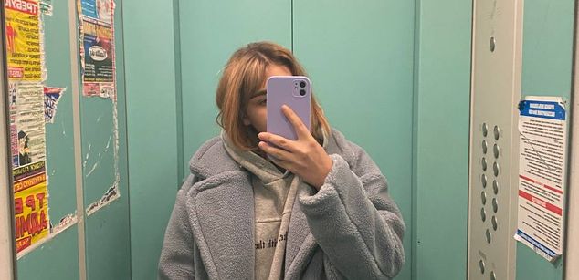 Model - Sex liz masturbate