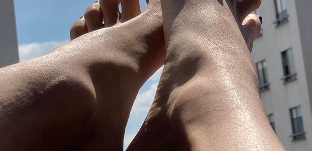 Model - Doja Alice Soto Mejia dominant