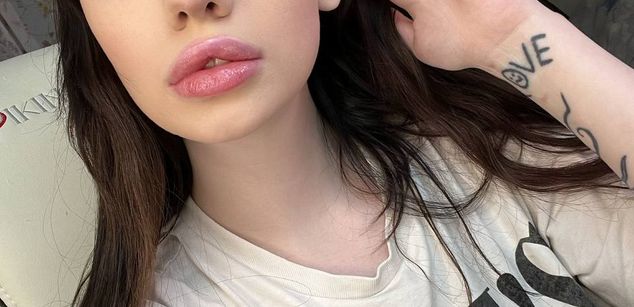 Model - AliceBrodie bdsm