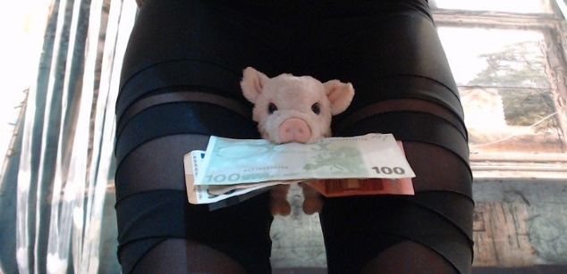 Model - Miss Stress cei