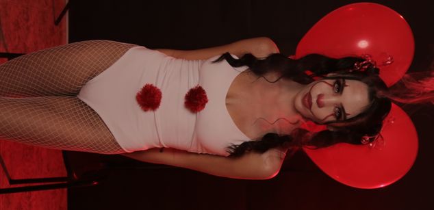 Model - KylieWhite joi