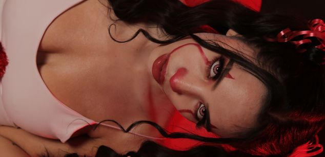 Model - KylieWhite joi