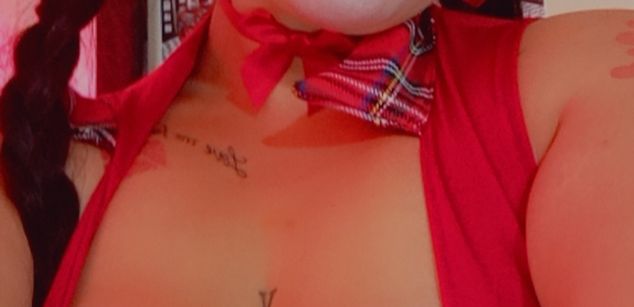 Model - AngelyDirtySquirt bdsm