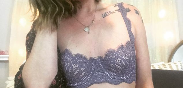 Model - Jenny Savage joi