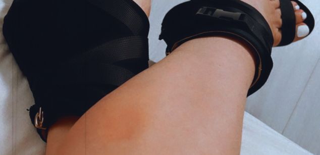 Model - YourWhiteTulip sensual