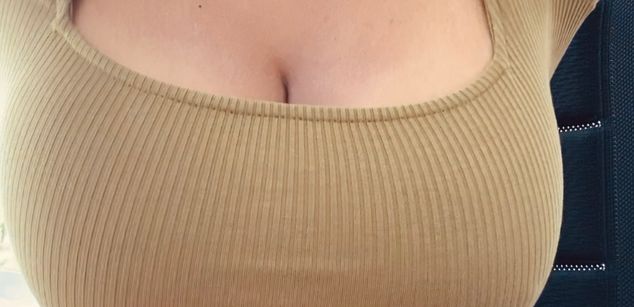 Model - Canoodlingkitty naked