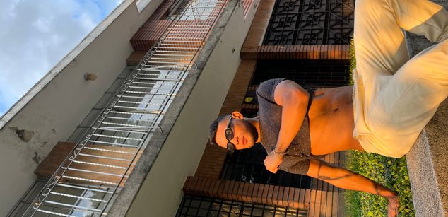 Model - Jean_Connor Bigdick