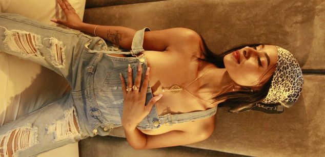 Model - AriadnaRousee mistress