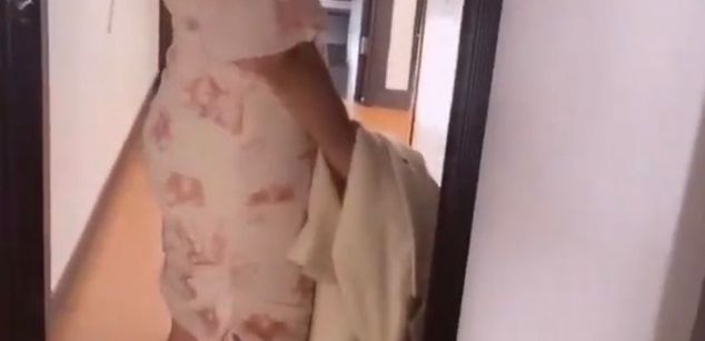 Model - Jennifer sexy