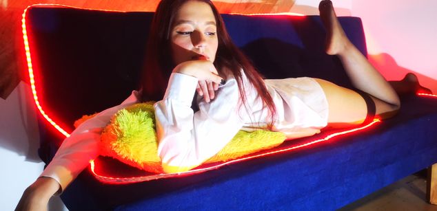 Model - rukkia findom