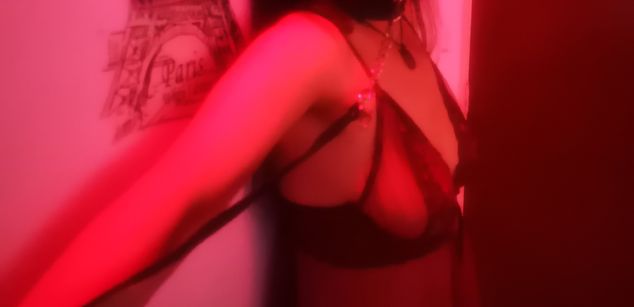 Model - rukkia findom