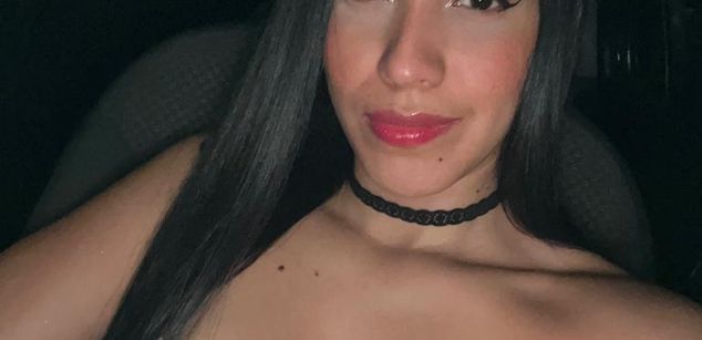 Model - KattyScott joi