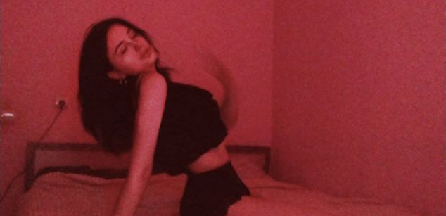 Model - Nelli Assi findom