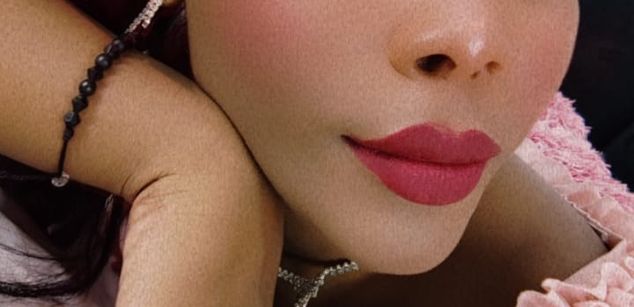 Model - Ashanty D.Brown ass