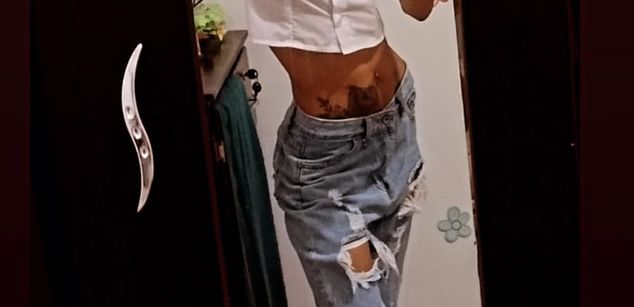 Model - Mia miller skinny