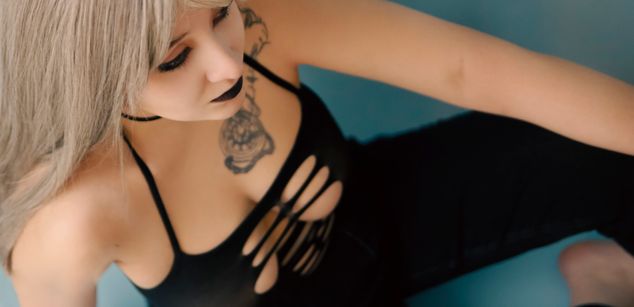 Model - Marzia Martines cum