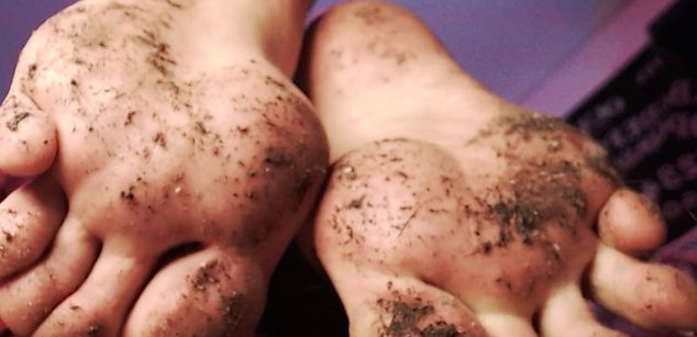 Model - FEET ADDICTION bdsm