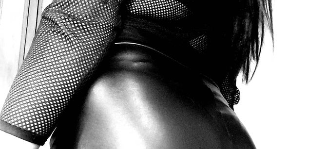 Model - FEET ADDICTION bdsm