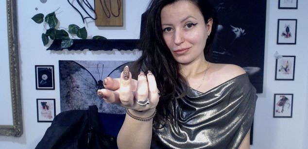 Model - Miss Reine sph