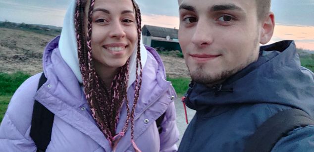 Model - Ashley_and_Adam natural