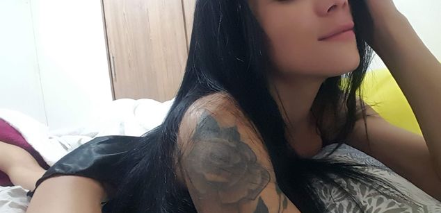 Model - Naomi fastresponse