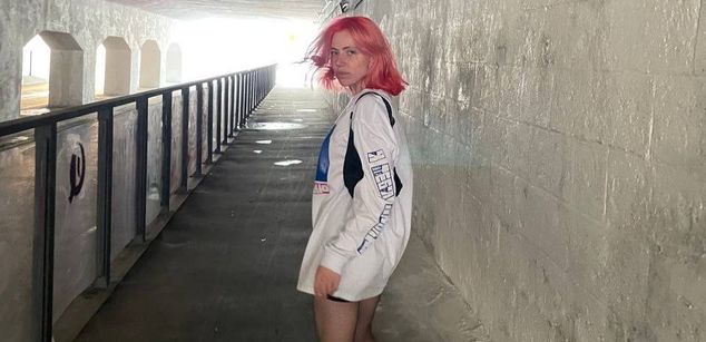 Model - Niki None feet