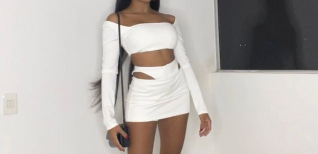 Model - Melany Rizo Hot