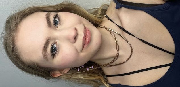 Model - AnyAmaazzy mistress