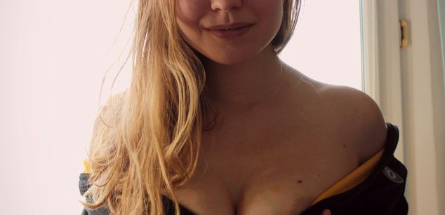 Model - AnyAmaazzy mistress