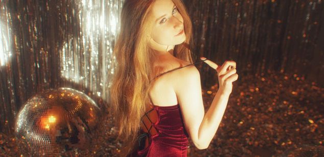 Model - GoddessRitaFoxter redhead