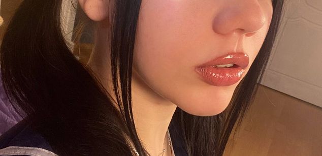 Model - Dolly XO schoolgirl