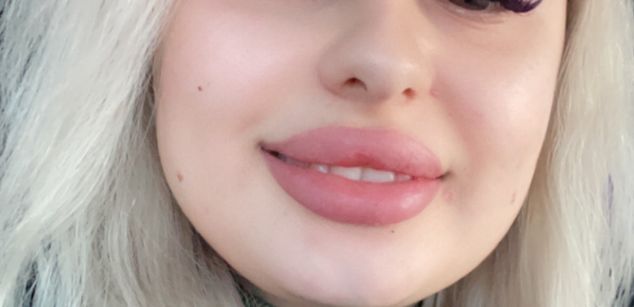 Model - Crazy_woman nipples