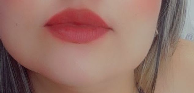 Model - lauren ..... axilas