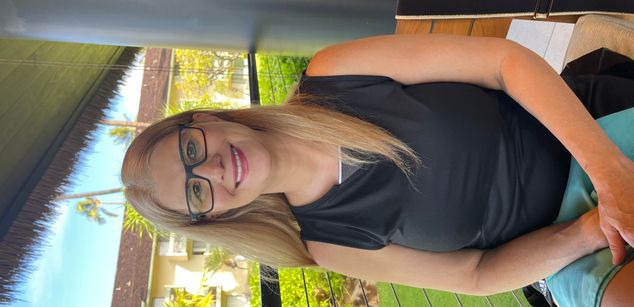 Model - BluDayzi bigtits