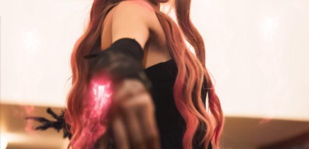 Model - AbbieRhondes fingering