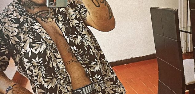 Model - Joel_Salazar pussy