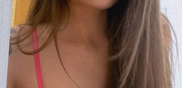 Model - NaomiLisss slim