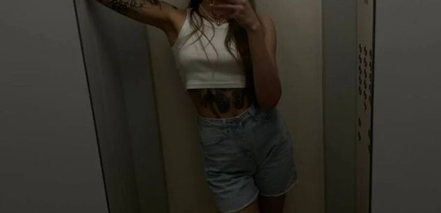 Model - NaomiLisss slim