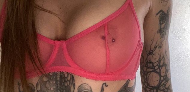 Model - NaomiLisss slim