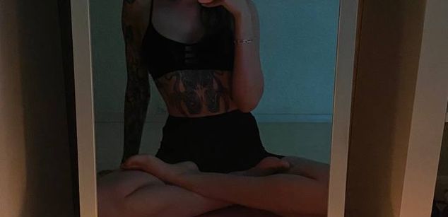 Model - NaomiLisss slim