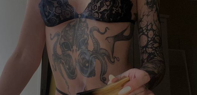 Model - NaomiLisss slim