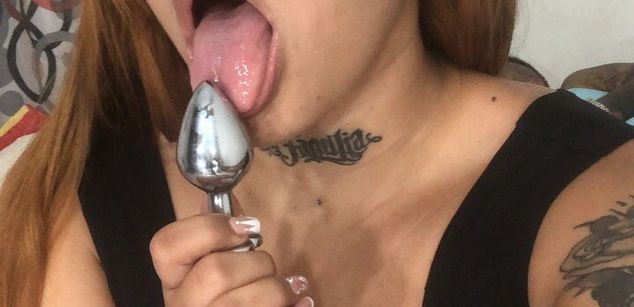 Model - Carly Daniela Loaiza Barrios pusyhairy