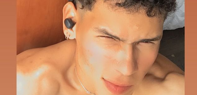 Model - Poysonsam bisexual