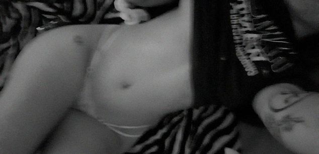 Model - Dinamita_Blair argentina