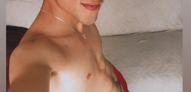 Model - Poysonsam bisexual