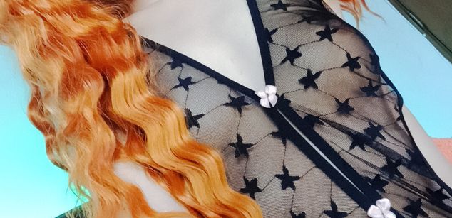 Model - Ms.Pickles squirt