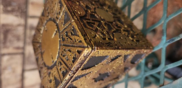 Model - LucyMorningstar cie