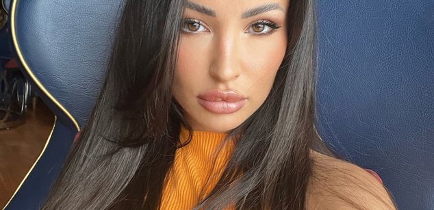 Model - ALYSSIA KENT mistress