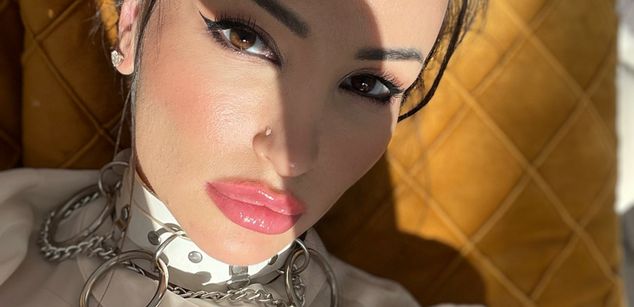 Model - ALYSSIA KENT mistress