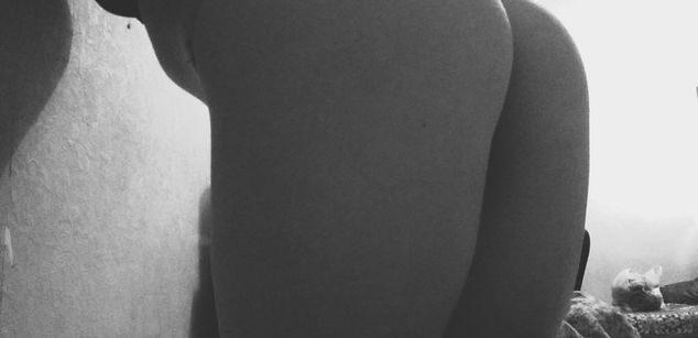 Model - Sonya Rosalian bigass